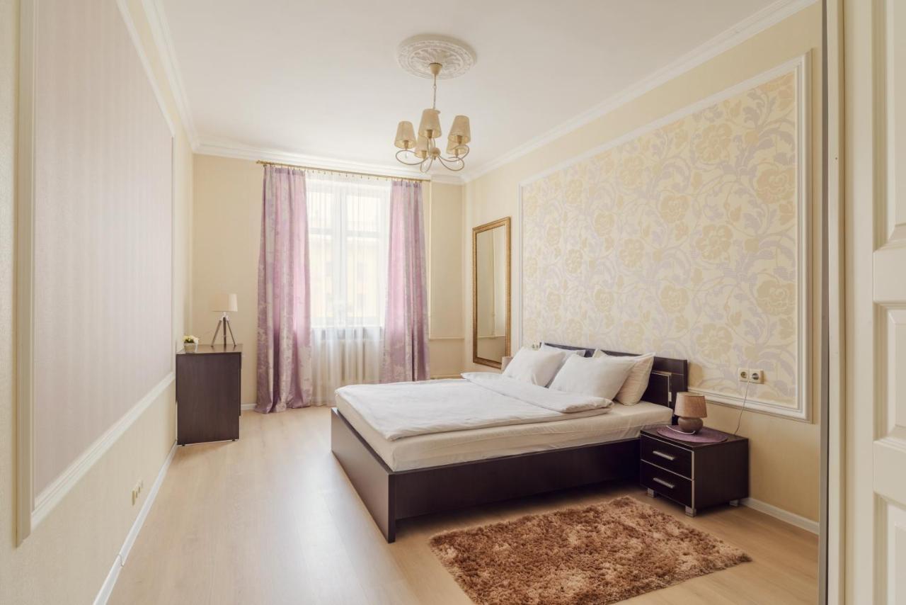 Lux Apartments Lenina Minsk Exterior foto